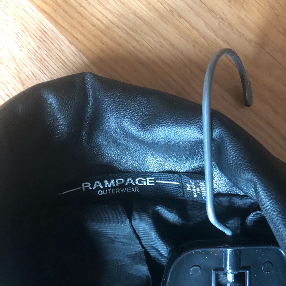 Jacket - Picture 3 of 4